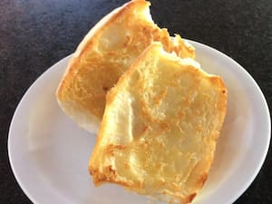 Pão com Manteiga na Chapa